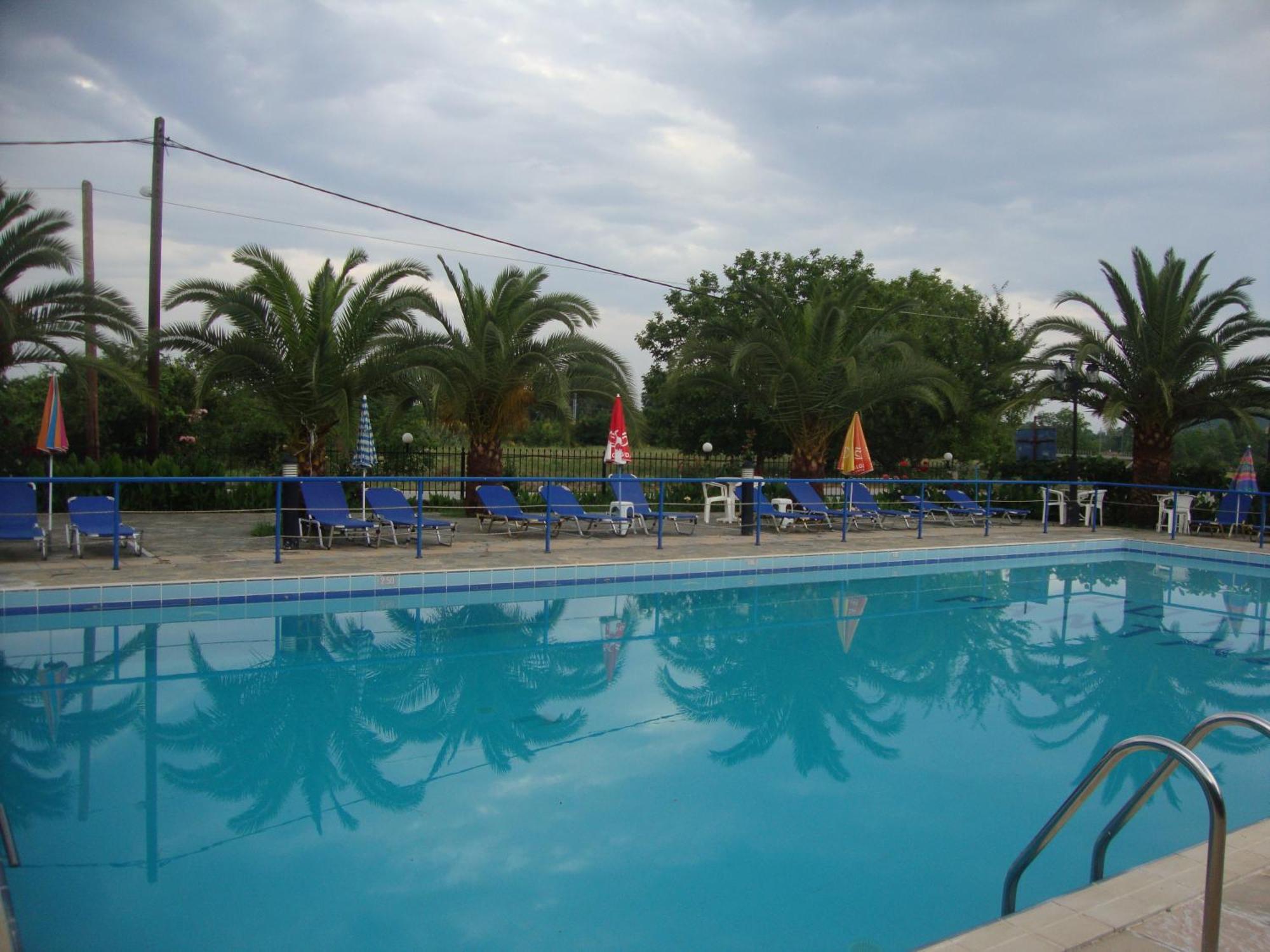 פראליה פנטליימונוס Hotel Pantazis מראה חיצוני תמונה