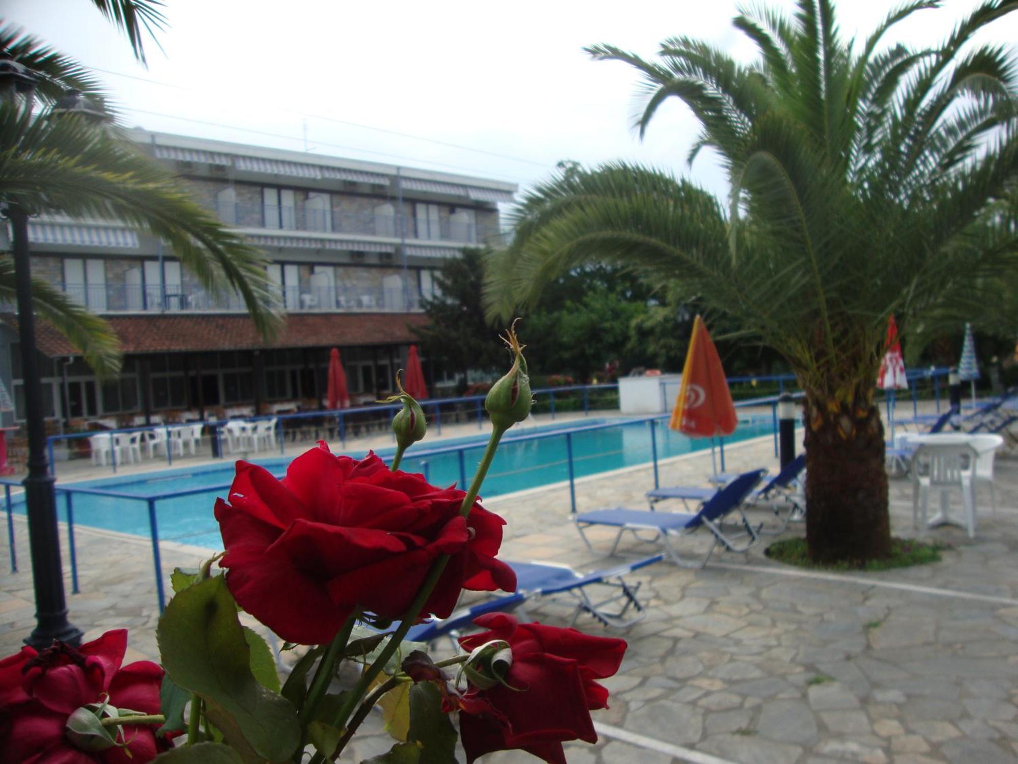 פראליה פנטליימונוס Hotel Pantazis מראה חיצוני תמונה