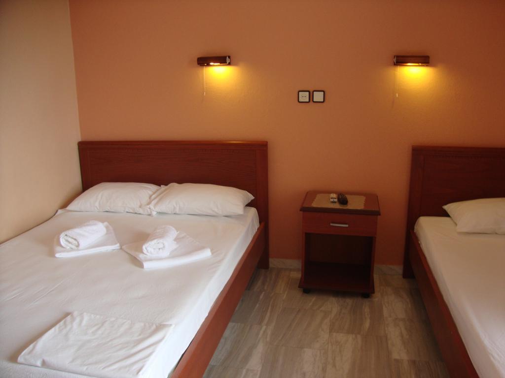פראליה פנטליימונוס Hotel Pantazis מראה חיצוני תמונה